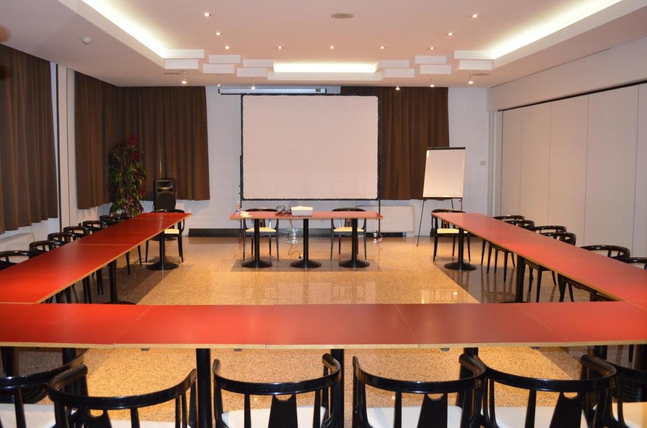 Hotel Diamante Corbetta ภายนอก รูปภาพ