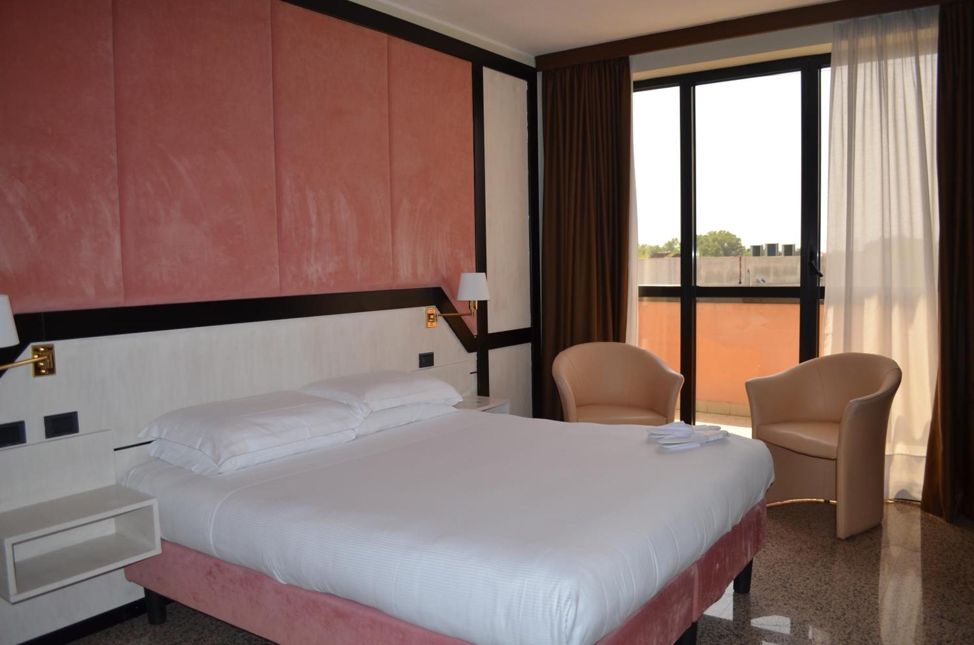 Hotel Diamante Corbetta ภายนอก รูปภาพ