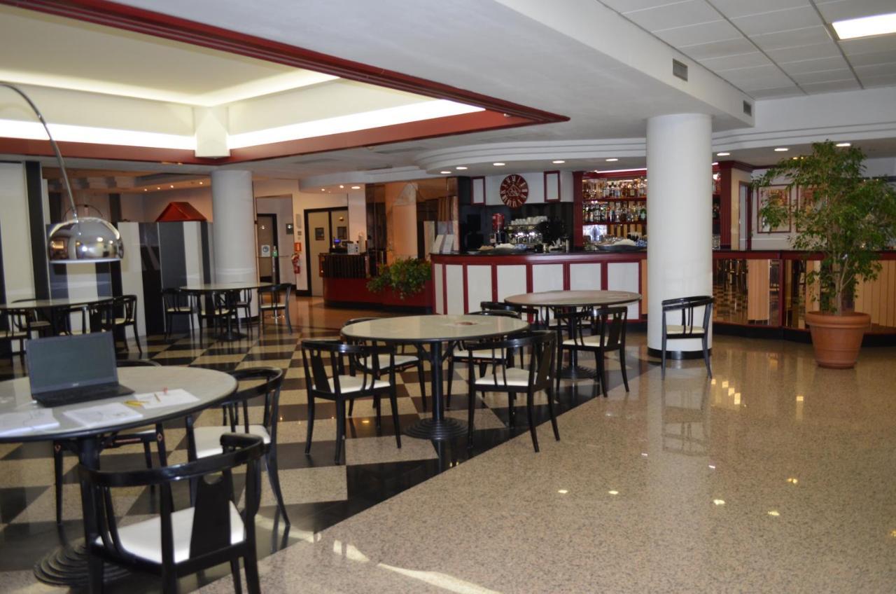 Hotel Diamante Corbetta ภายนอก รูปภาพ