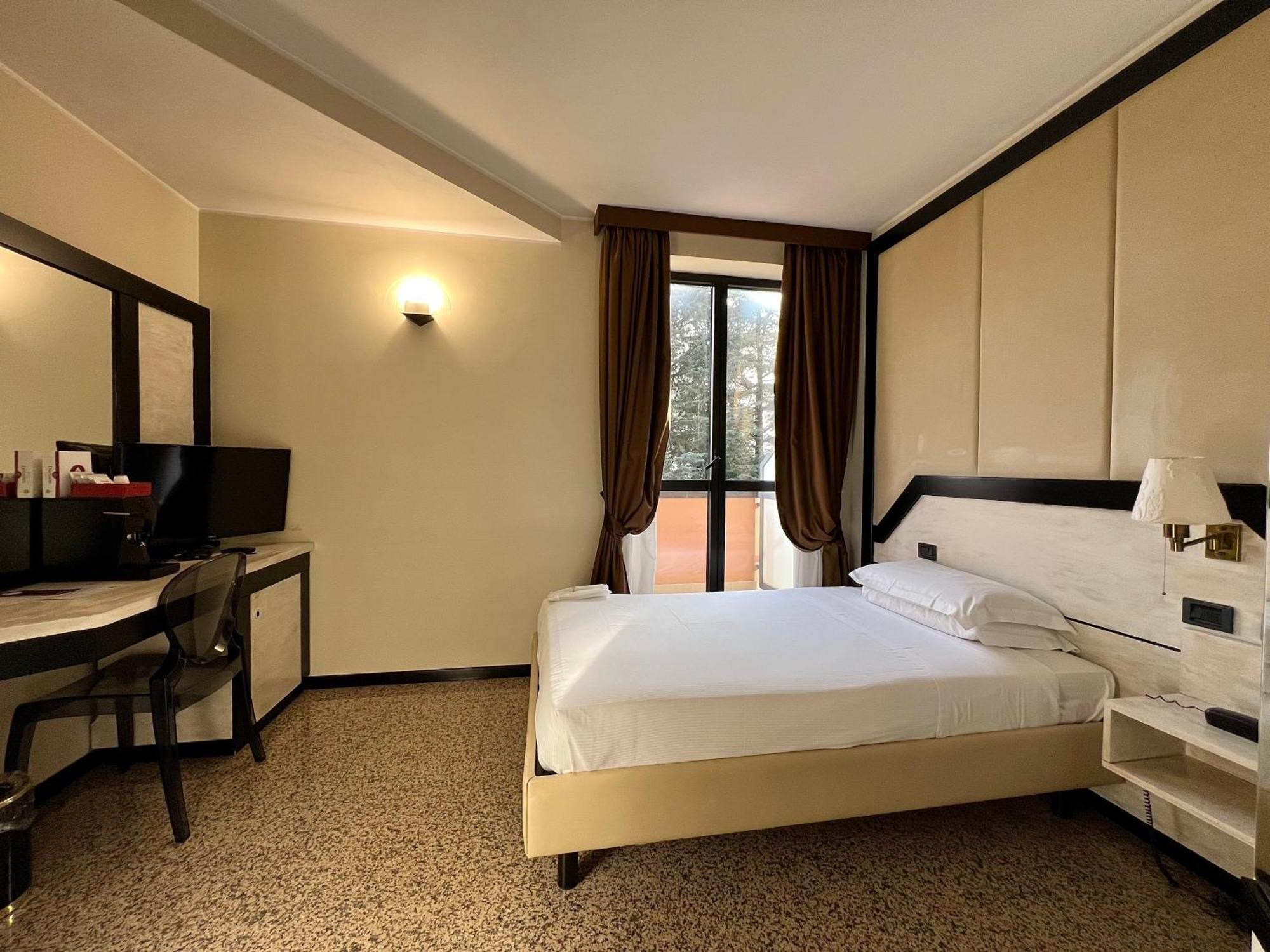 Hotel Diamante Corbetta ภายนอก รูปภาพ