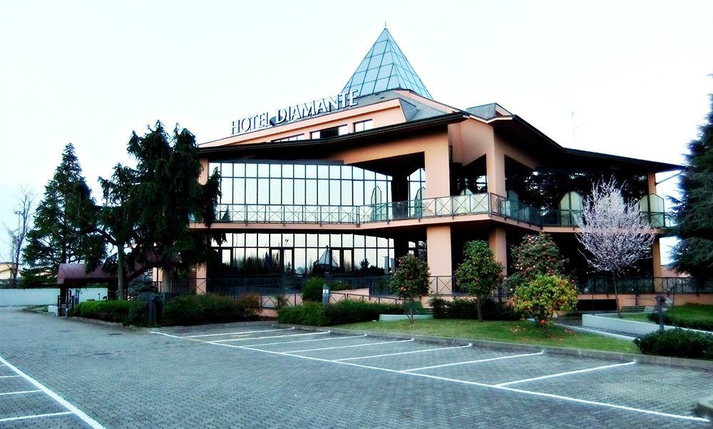 Hotel Diamante Corbetta ภายนอก รูปภาพ