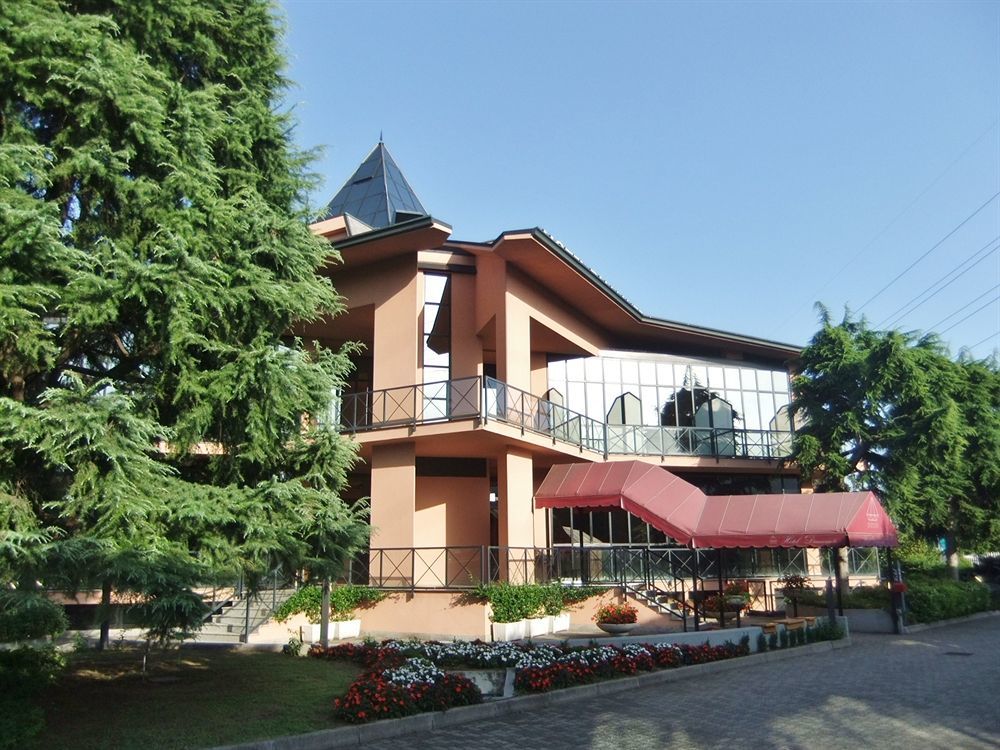 Hotel Diamante Corbetta ภายนอก รูปภาพ